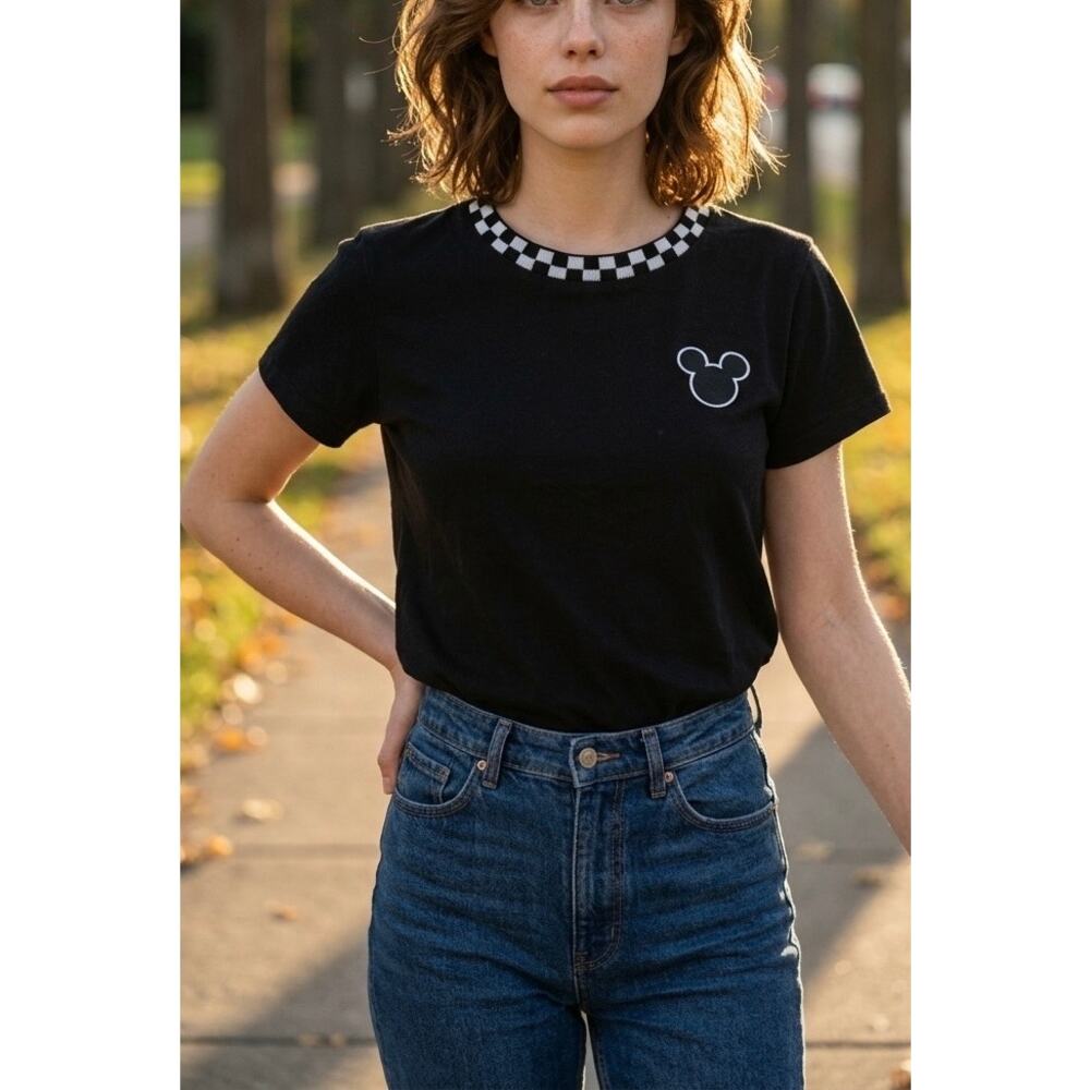 Vans Mickey Mouse Tee M Playful Neo Nostalgia Y2K Checkerboard Streetwear
